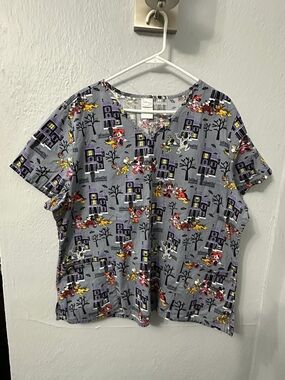 Disney Halloween Haunted House Print Scrub Top - Gray with Multicolor Characters